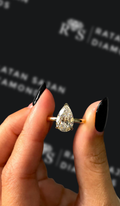 2 carat pear shaped natural diamond engagement ring by Ratan Sajan Diamonds Dubai