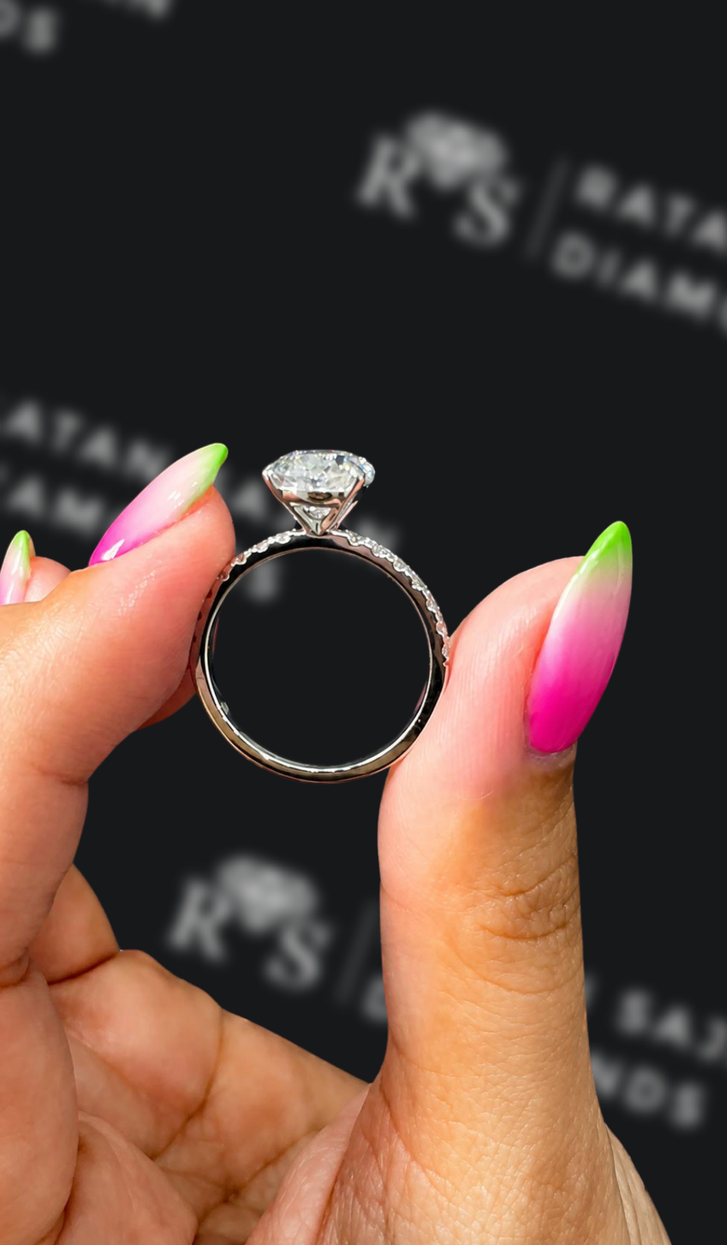 2.5 carat pear shaped natural diamond engagement ring by Ratan Sajan Diamonds Dubai