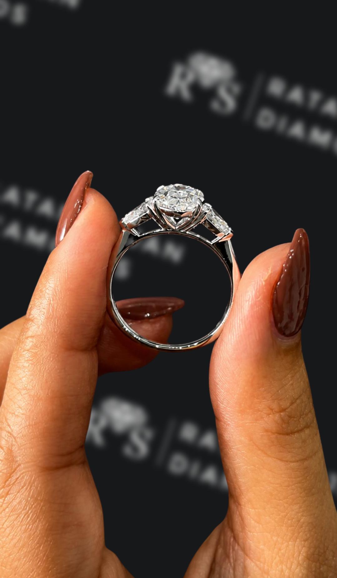 2.5 carat oval natural diamond engagement ring by Ratan Sajan Diamonds Dubai
